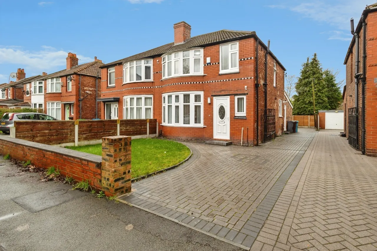 Parrs Wood Road, M20, photo 17