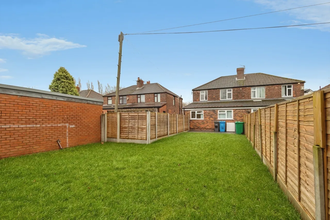 Parrs Wood Road, M20, photo 16