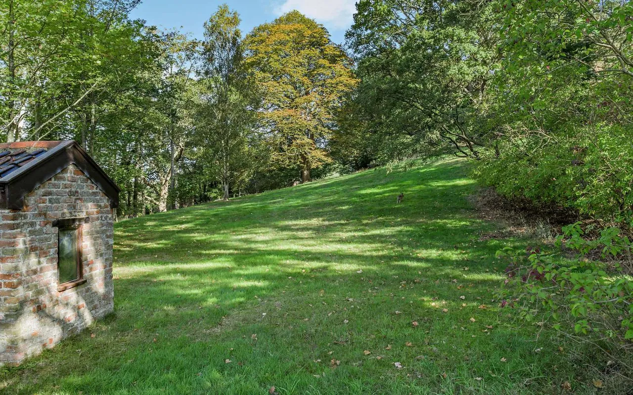 Dicks Mount, Burgh St. Peter, NR34, photo 8