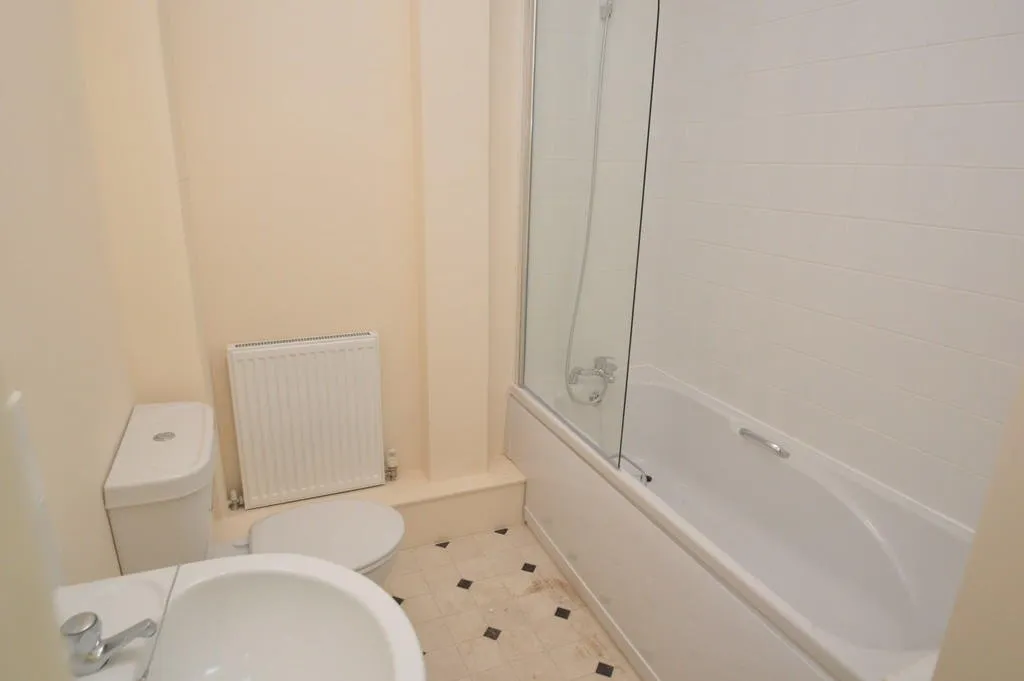 Main Street, Bulwell, NG6, photo 5