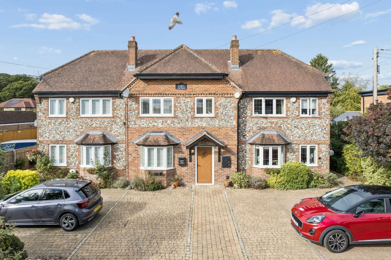 4 bed house for sale, Downley Road, Naphill, HP14