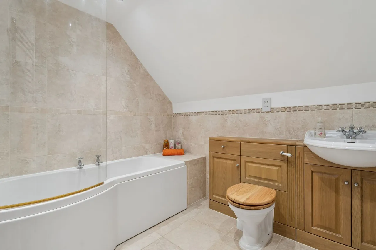 Downley Road, Naphill, HP14, photo 17