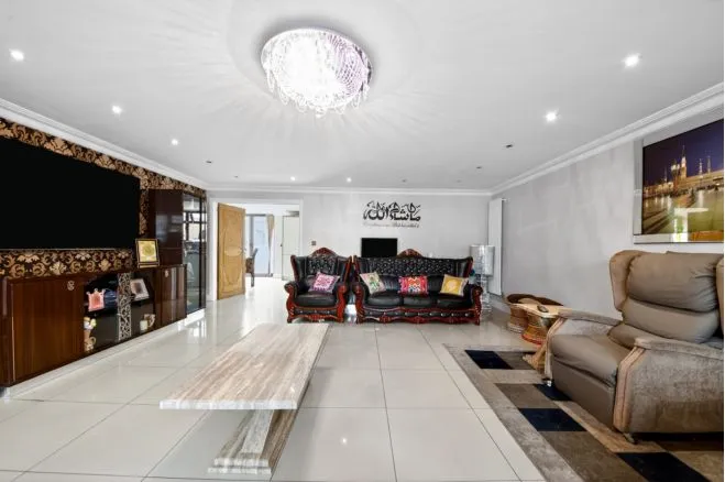 Eastbrook Drive, Romford, RM7, photo 8