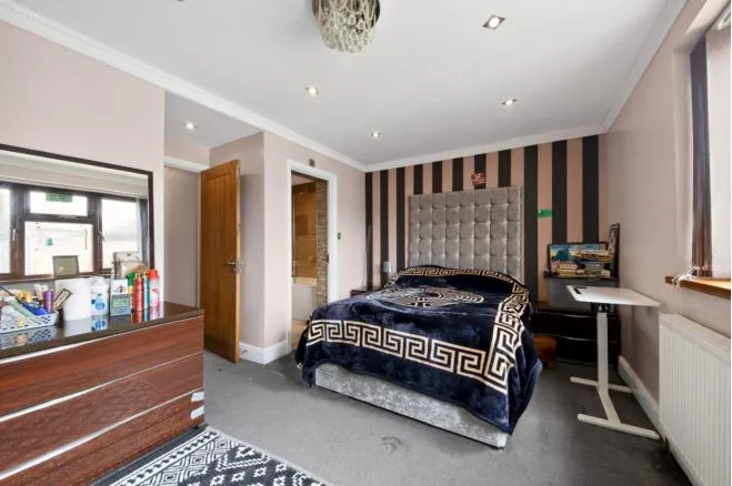 Eastbrook Drive, Romford, RM7, photo 13