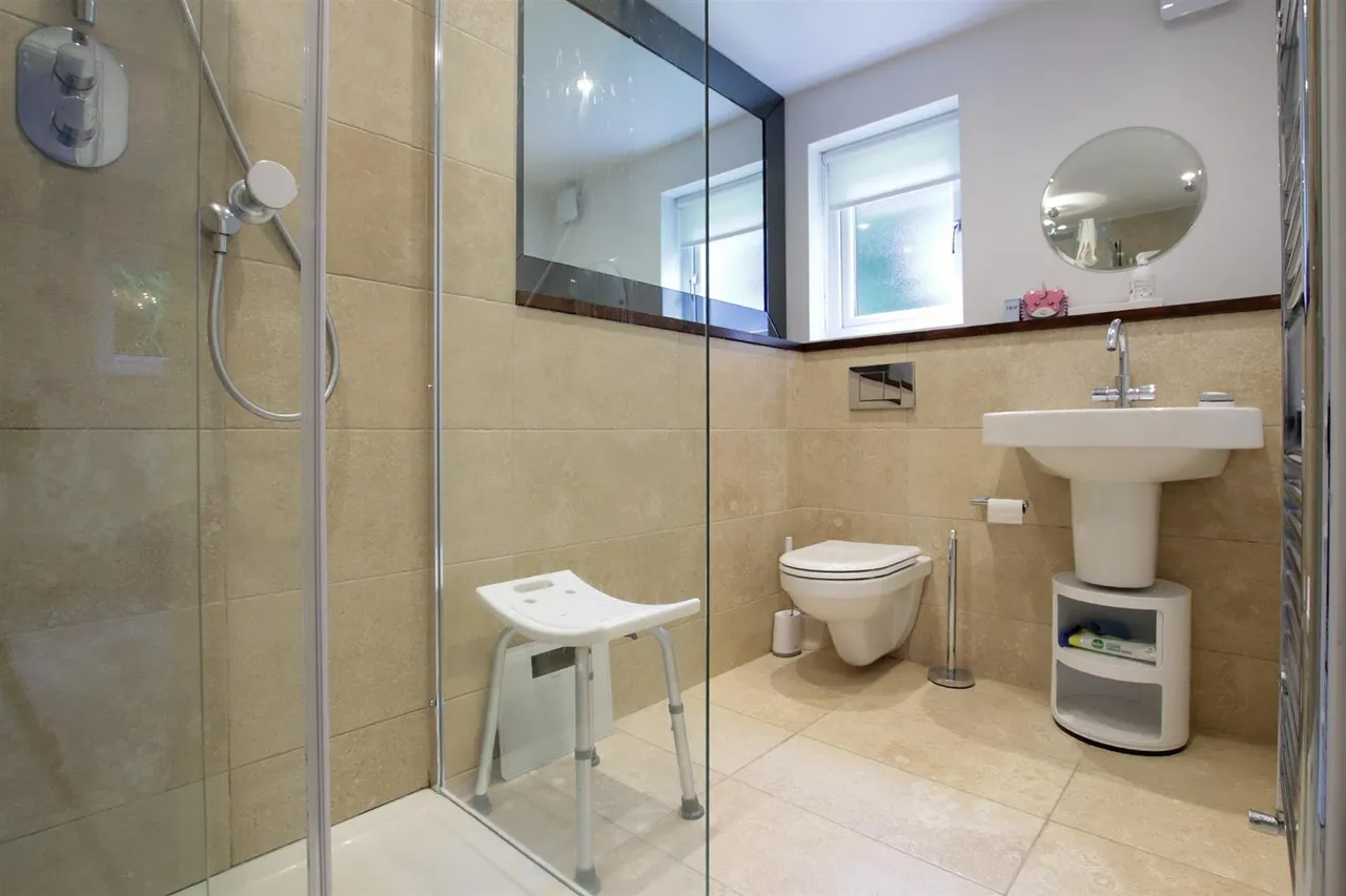 Park Road, Bowdon, WA14, photo 12