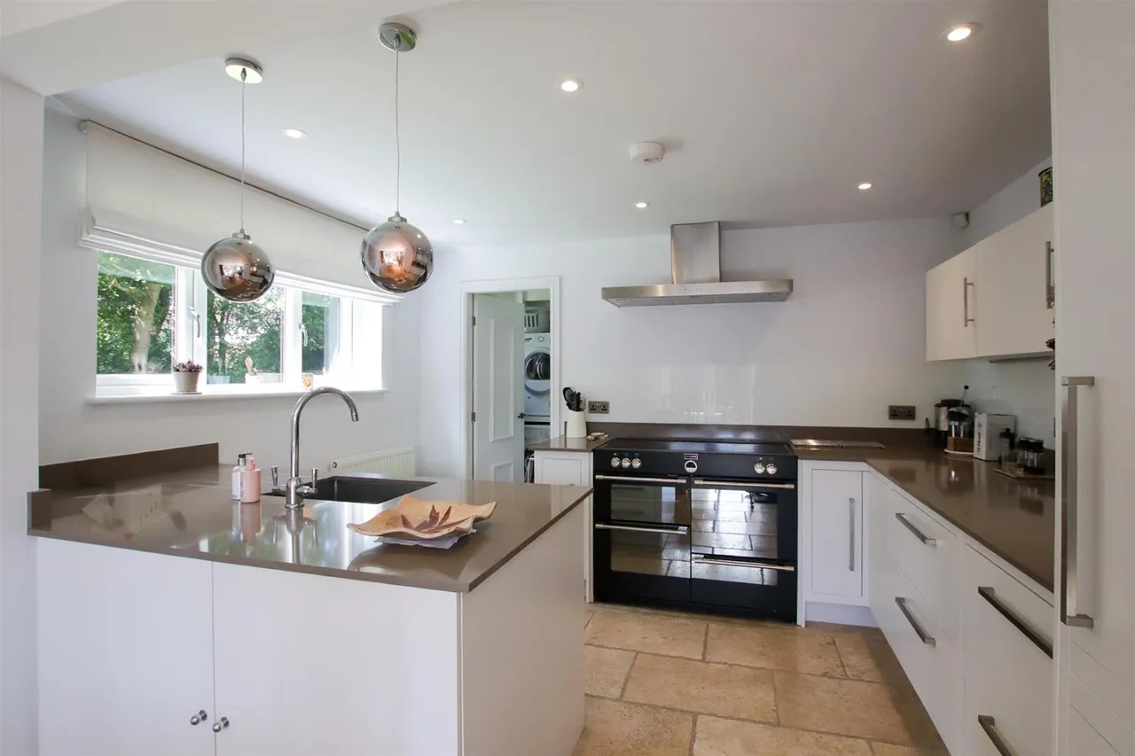 Park Road, Bowdon, WA14, photo 7