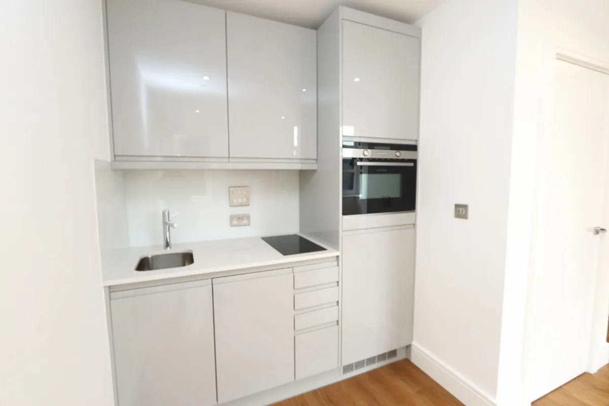 73 London Road, Romford, Essex, RM7 9DF, photo 3