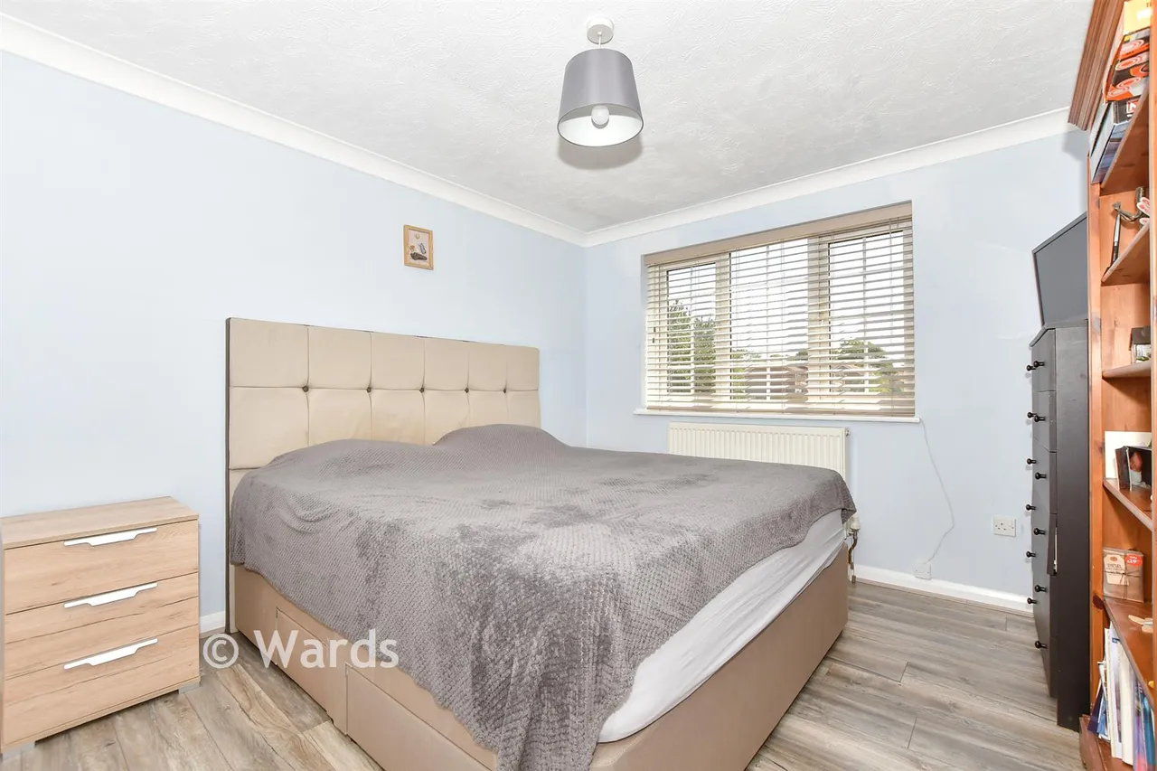 Naseby Avenue, Folkestone, CT20, photo 9