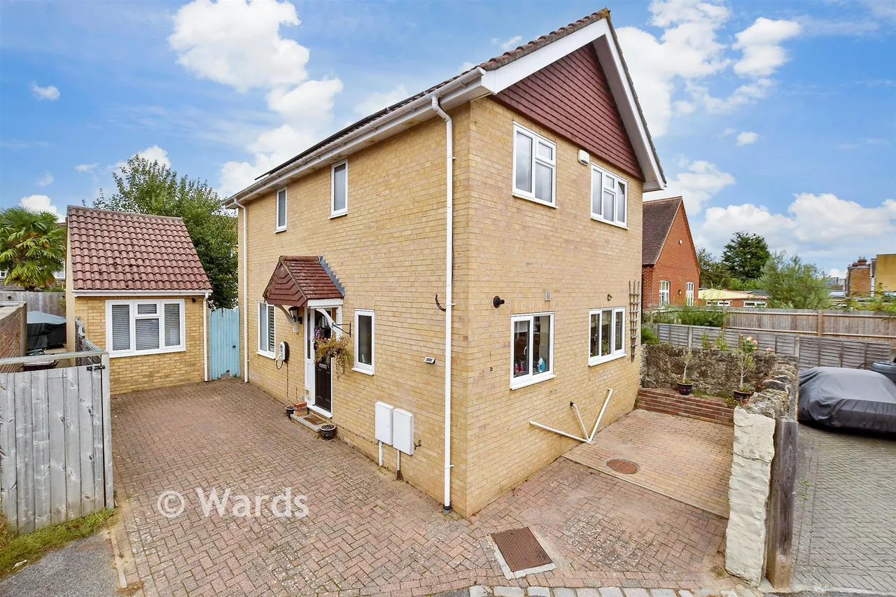 3 bed house for sale, Bower Lane, Maidstone, ME16