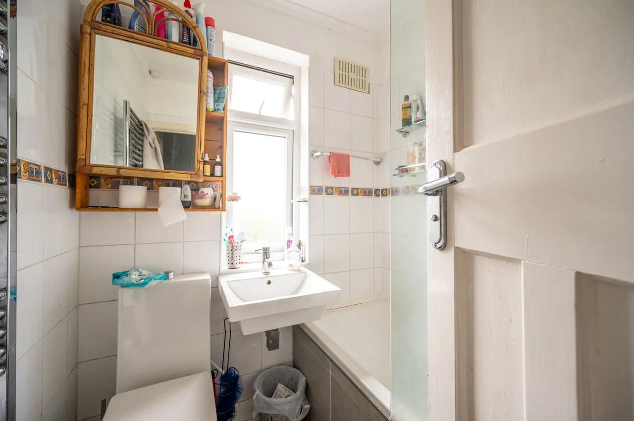 London, E4, photo 6