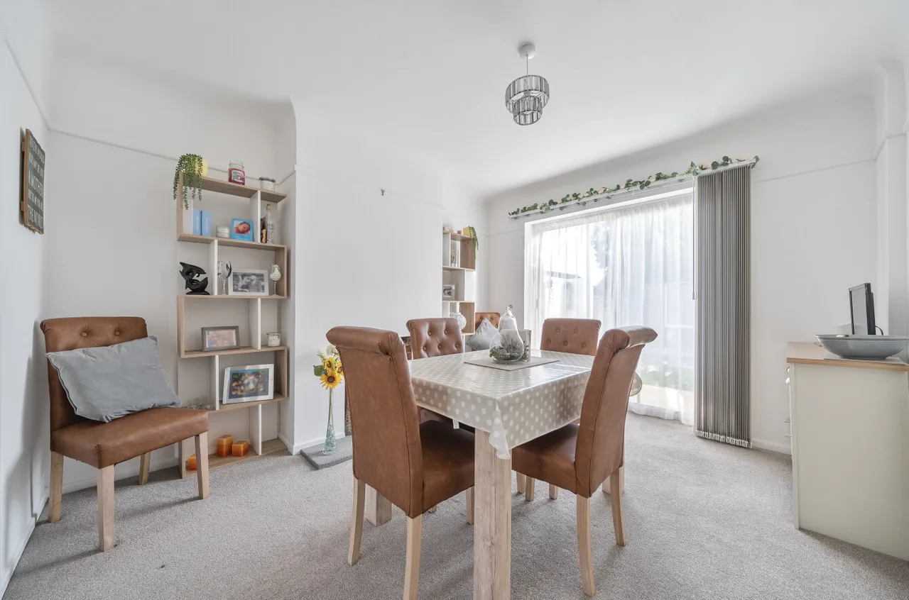 Kinross Crescent, Drayton, PO6, photo 6