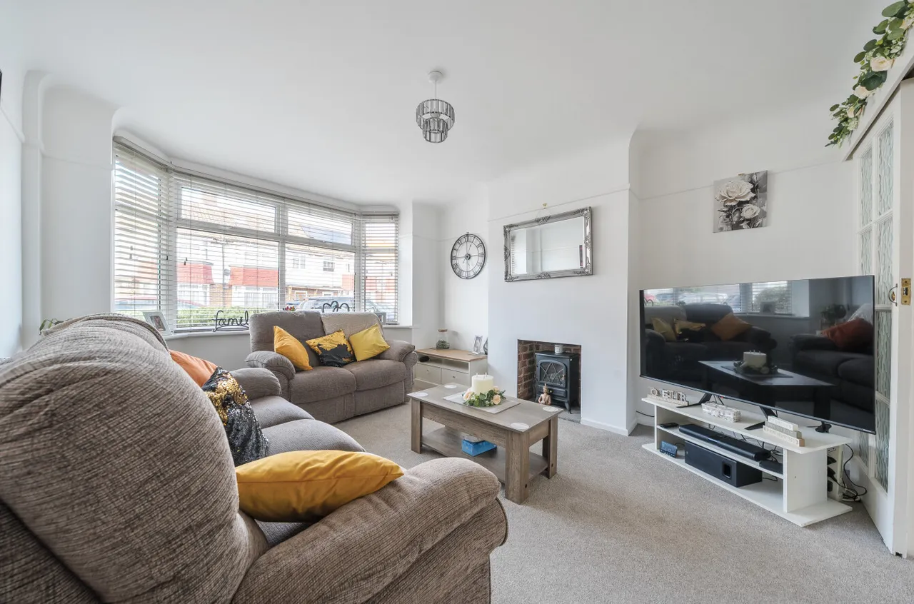 Kinross Crescent, Drayton, PO6, photo 2