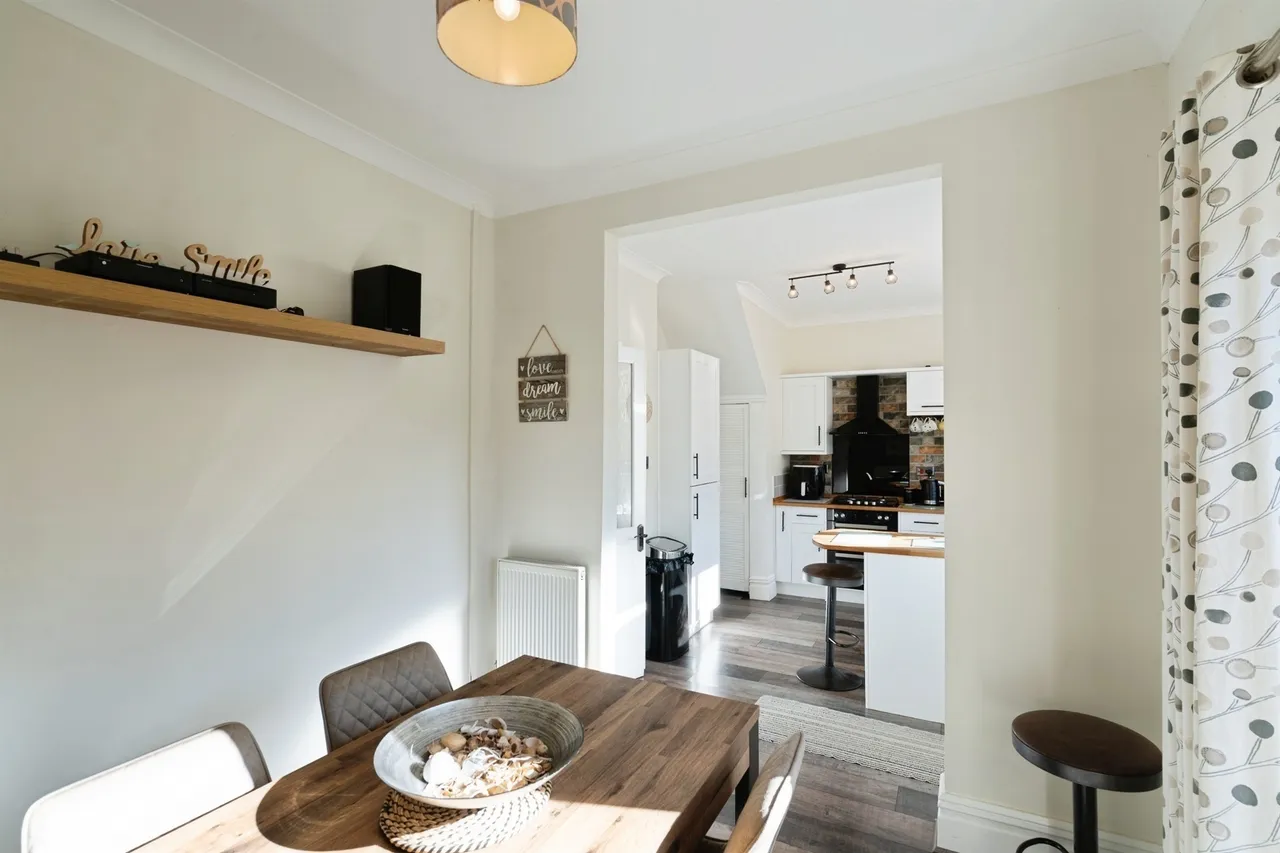 North Road, Swansea, SA4, photo 9