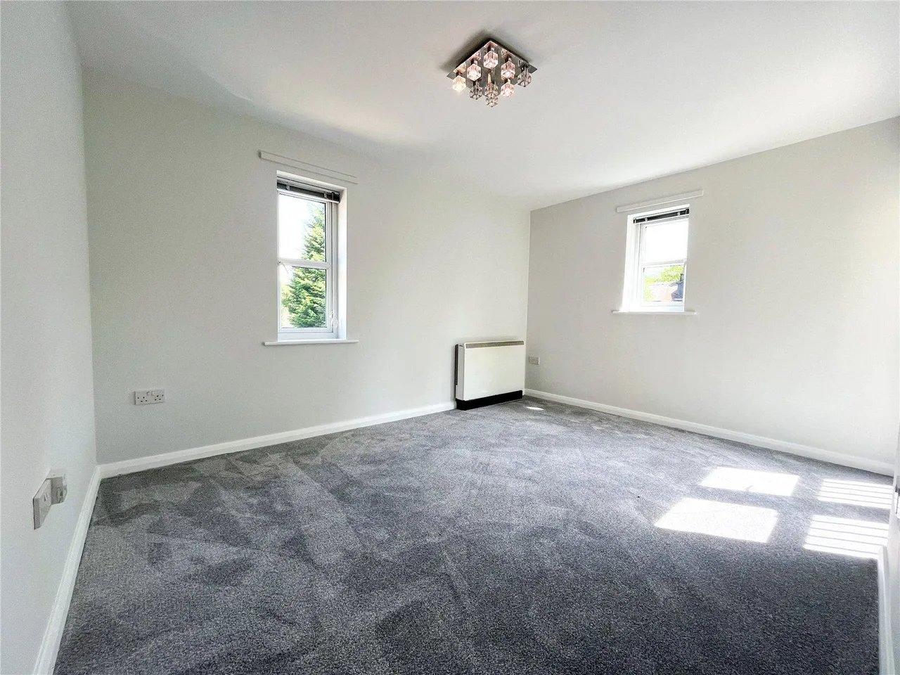 Hopkinson Close, Uppermill, OL3, photo 6