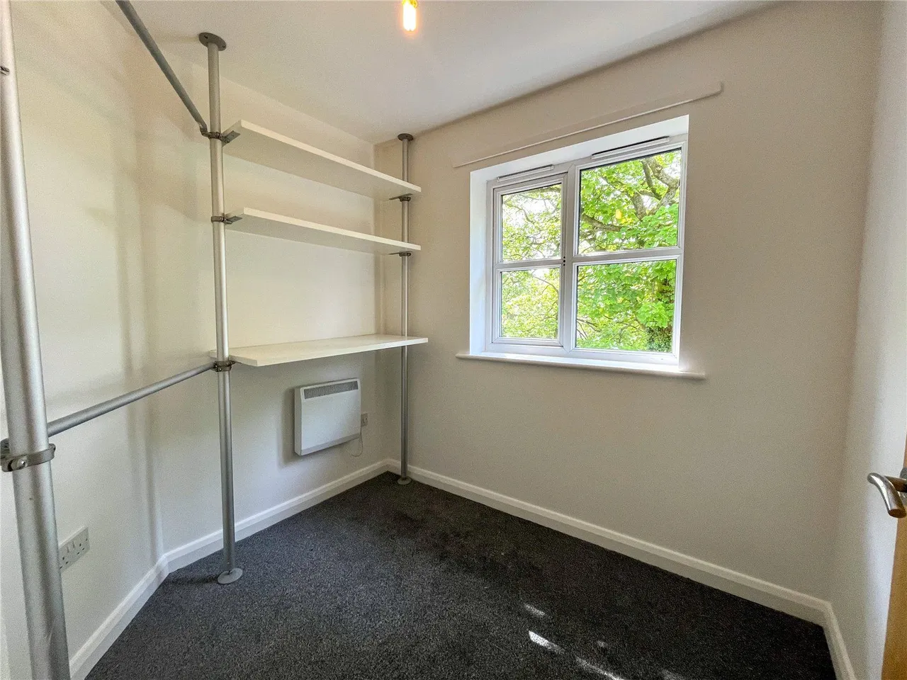 Hopkinson Close, Uppermill, OL3, photo 9