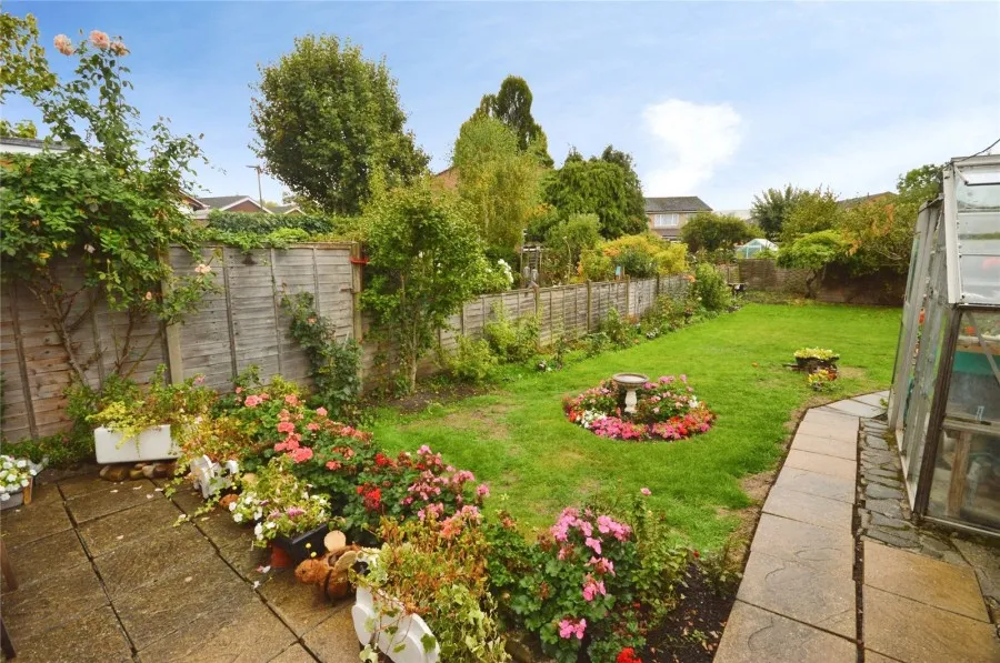 with 3 bedrooms in Bishop's Stortford, CM23, photo 12