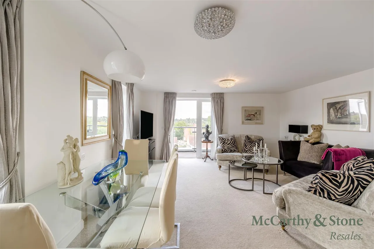 Pegs Lane, Hertford, SG13, photo 3