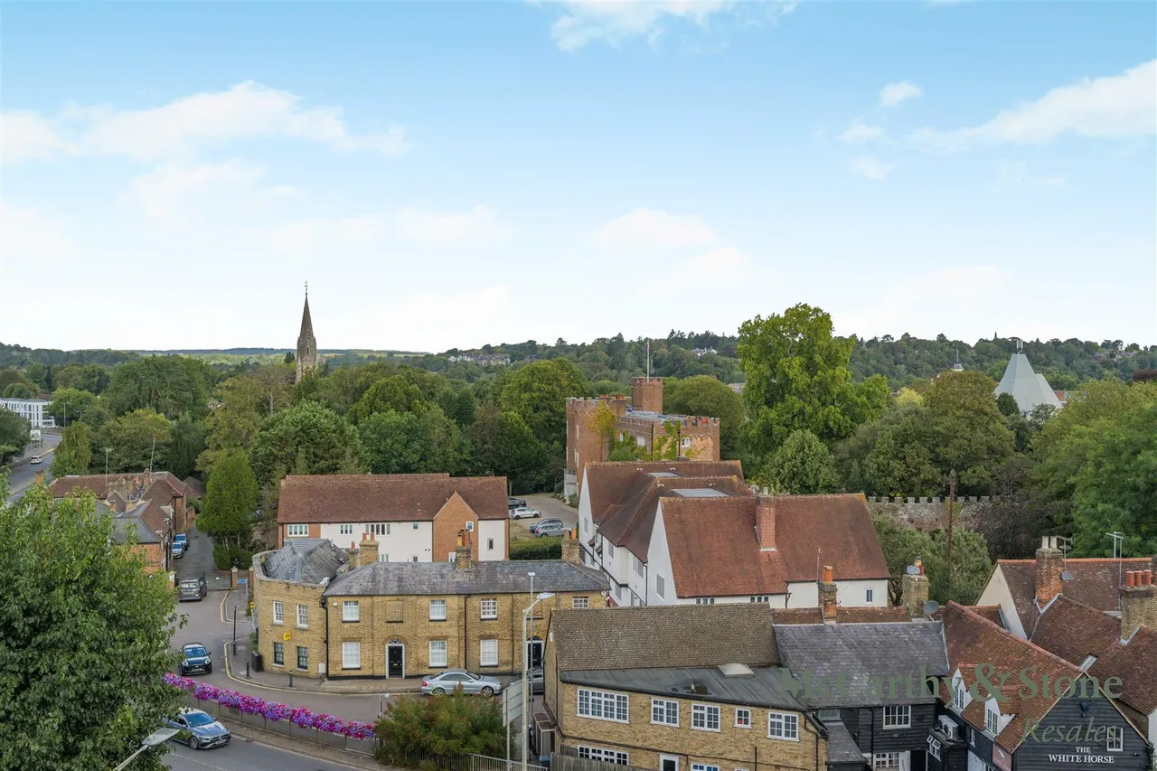 Pegs Lane, Hertford, SG13, photo 13