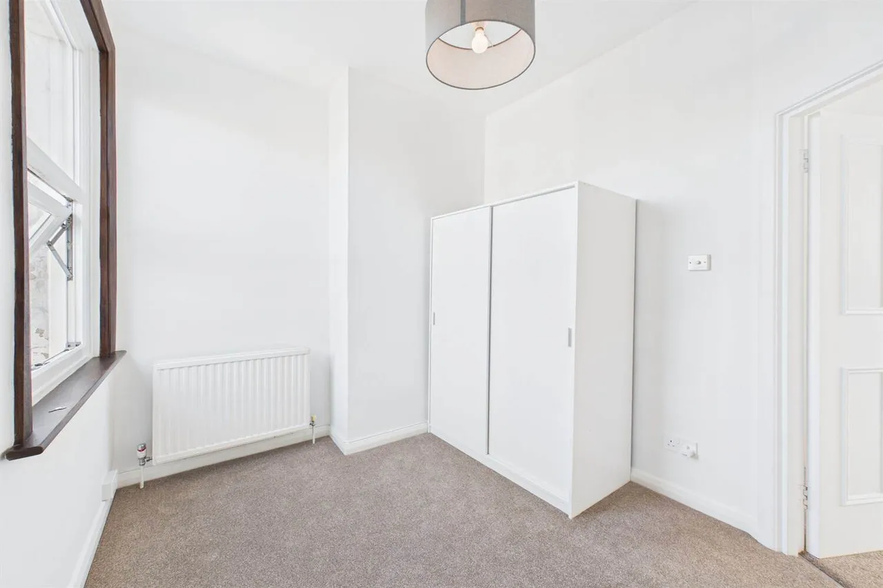 Colliers Wood, London, SW17 9DN, photo 9