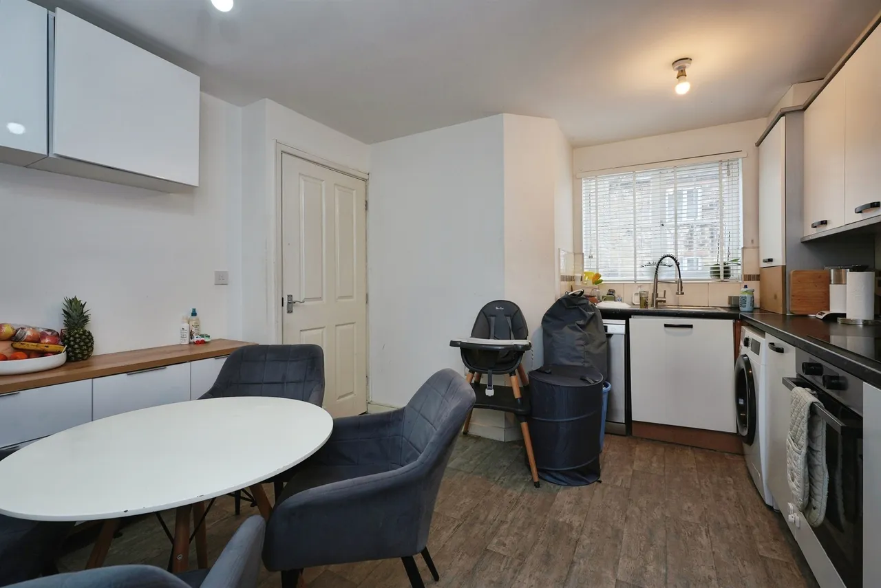 Park Lane, Bradford, BD5, photo 6