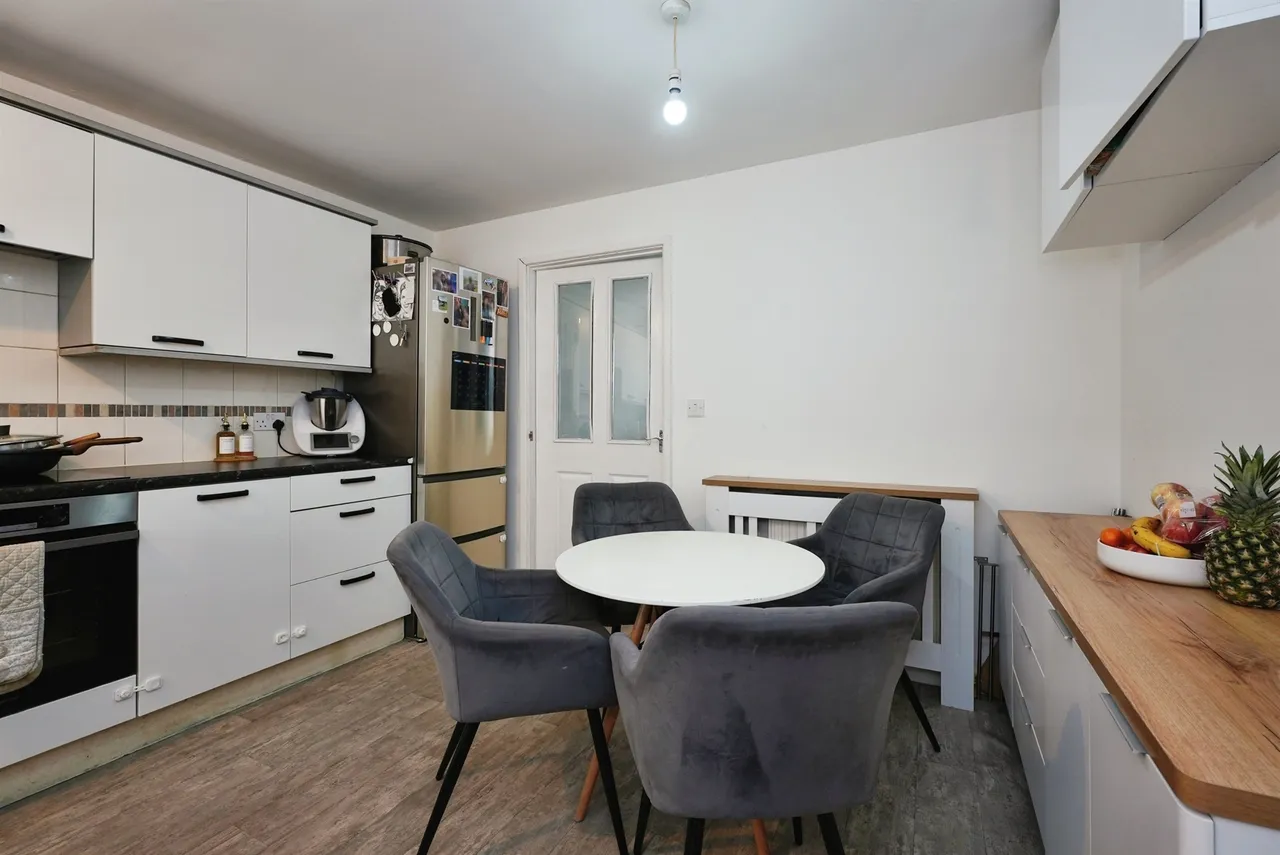 Park Lane, Bradford, BD5, photo 4