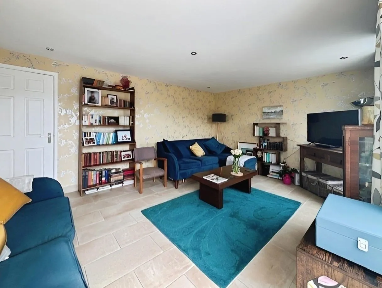 Mackworth Drive, Cimla, Neath, SA11 2QA, GB, photo 4