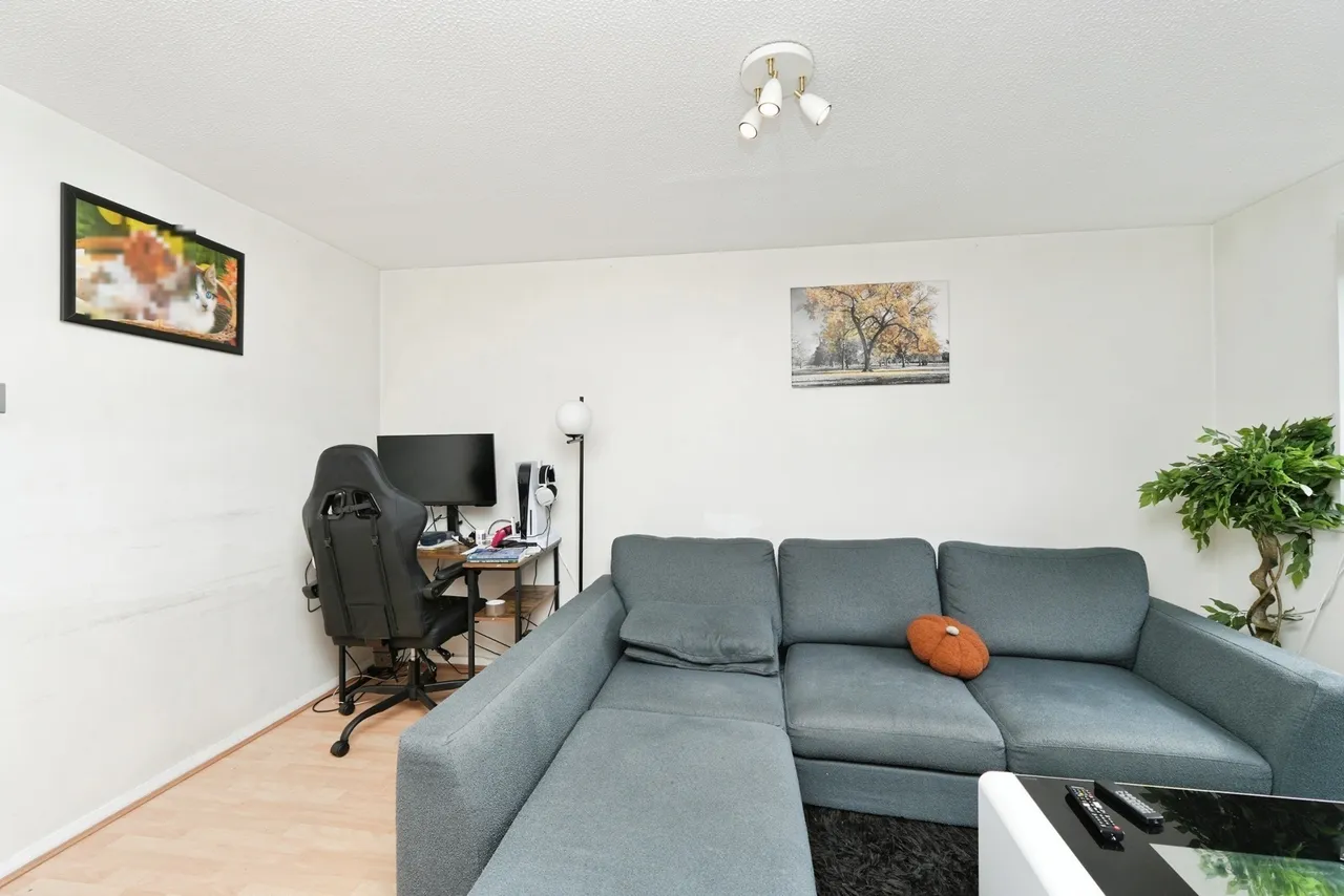 Armoury Road, London, SE8, photo 6