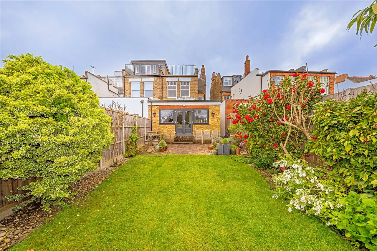 Wellington Road, Hampton Hill, TW12 1JT, photo 11