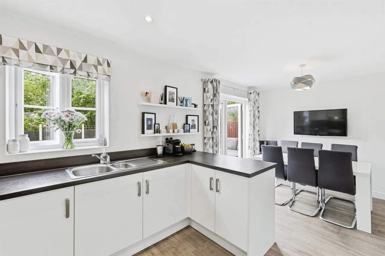 Sorrel Crescent, Wootton, NN4, photo 5