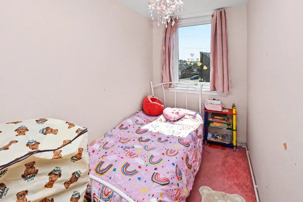 Bawn Gardens, Leeds, LS12, photo 11