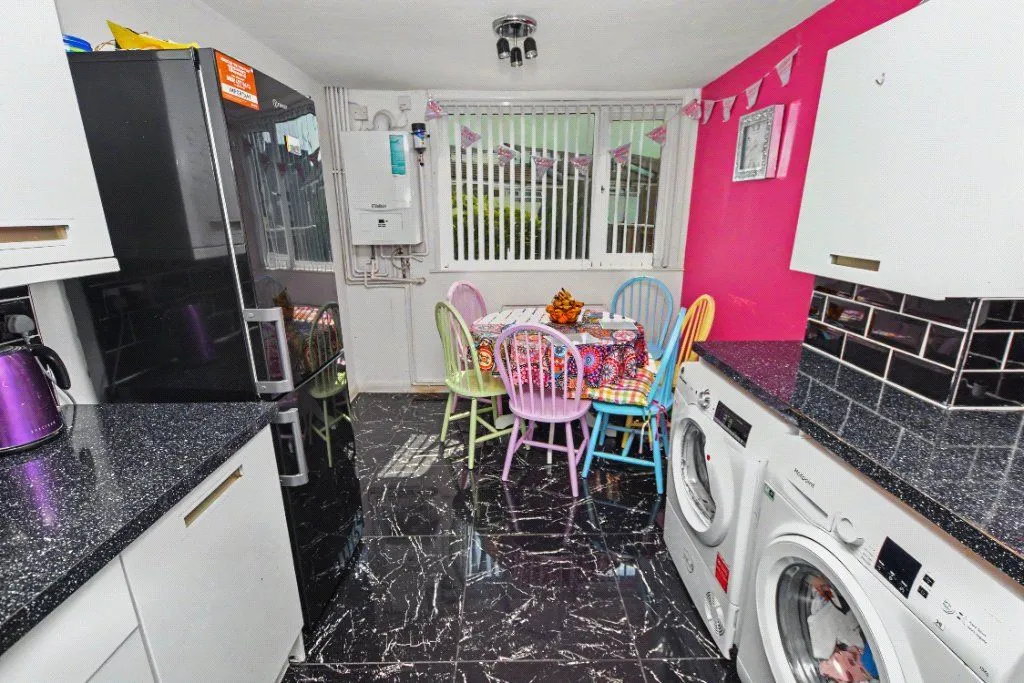 Bawn Gardens, Leeds, LS12, photo 2