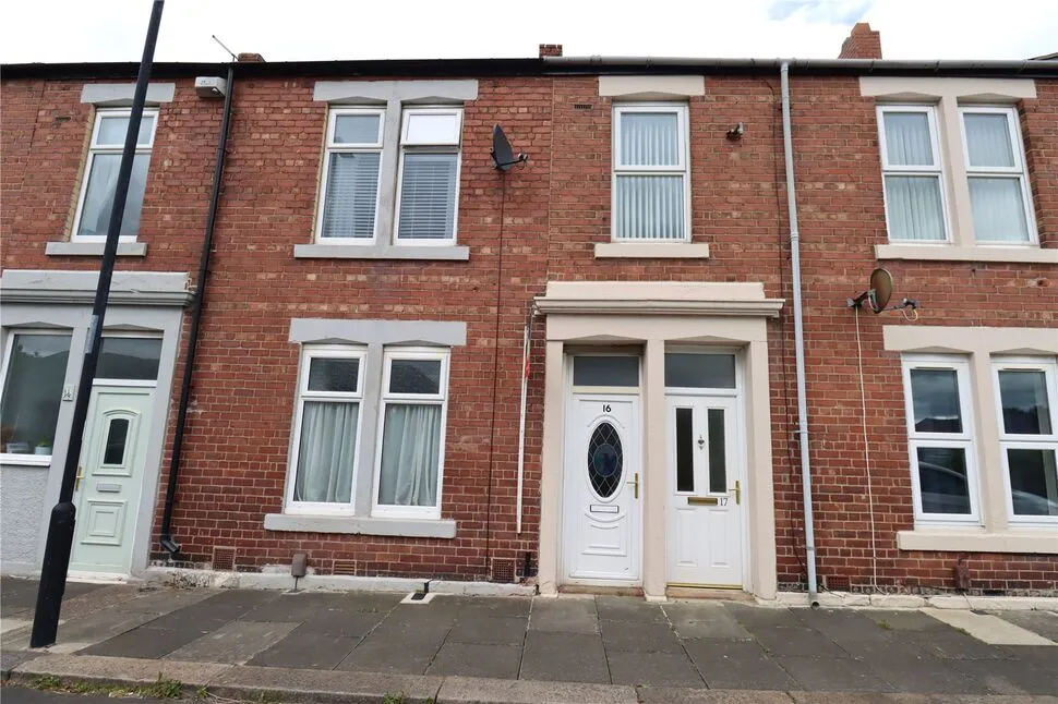 3 bed flat to rent, Waldo Street, North Shields, NE29
