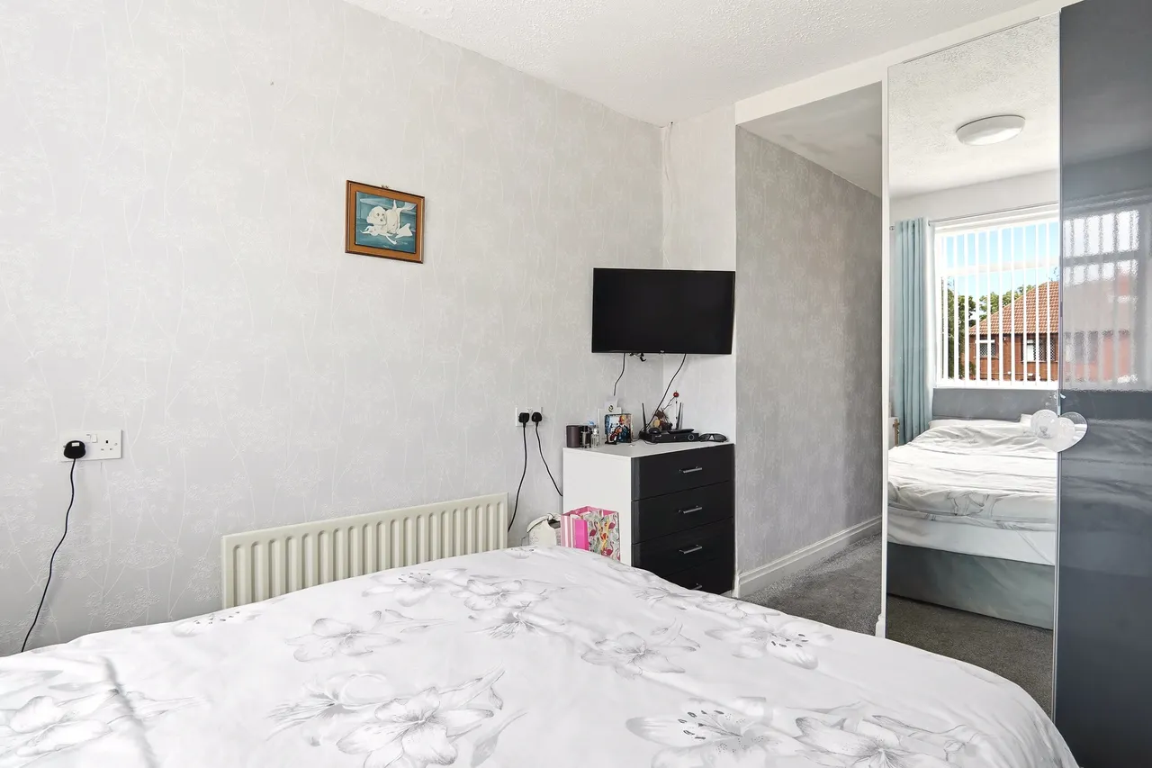 Cross Gates Avenue, Leeds, LS15, photo 15