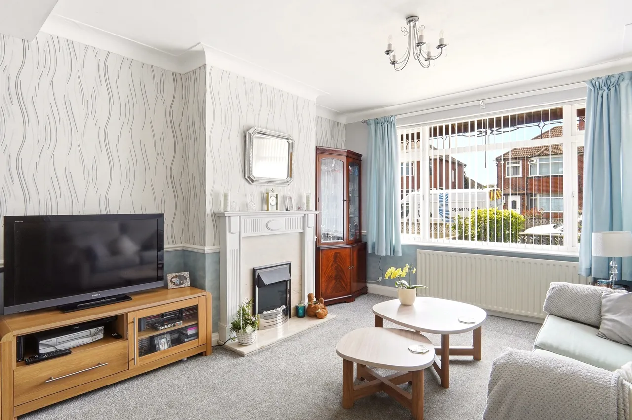 Cross Gates Avenue, Leeds, LS15, photo 8