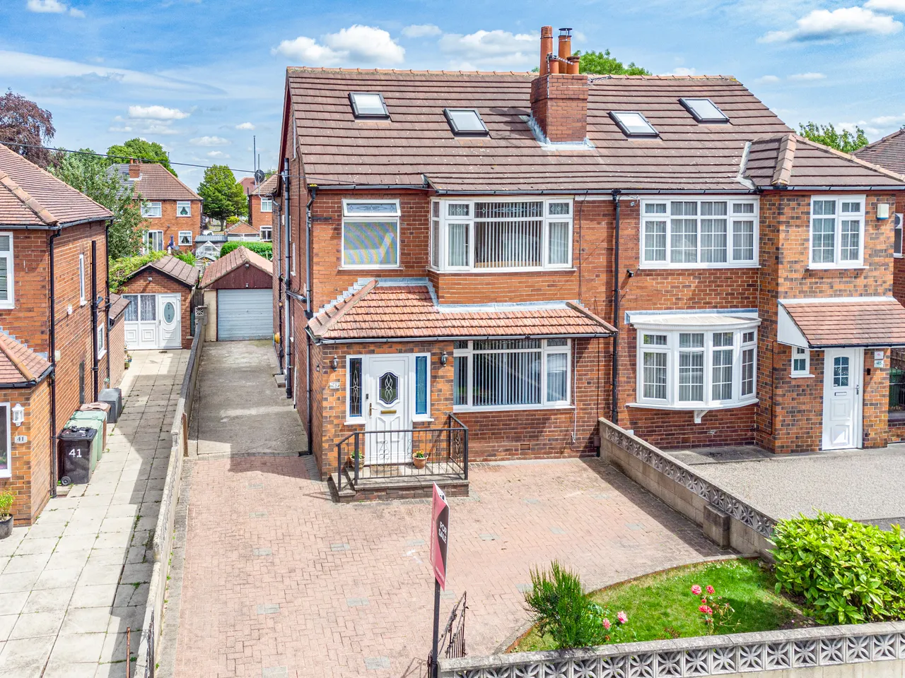Cross Gates Avenue, Leeds, LS15, photo 2