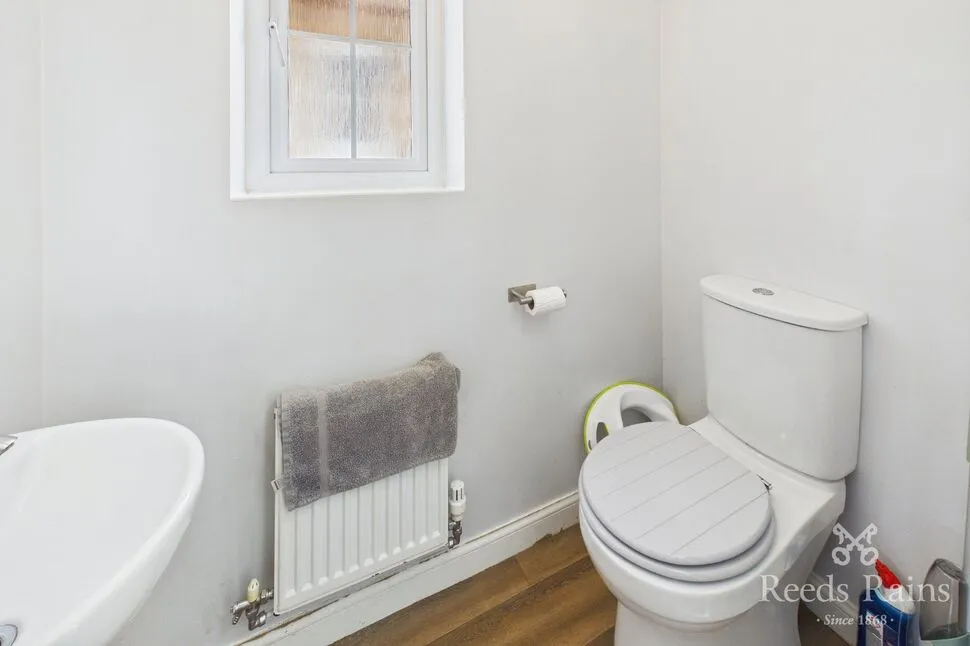 Corbett Drive, Wakefield, West Yorkshire, WF2, photo 4