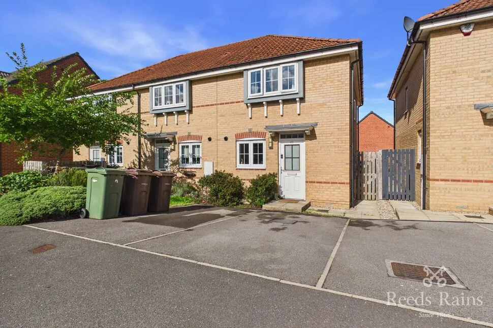 2 bed house for sale — Corbett Drive, Wakefield, West Yorkshire, WF2