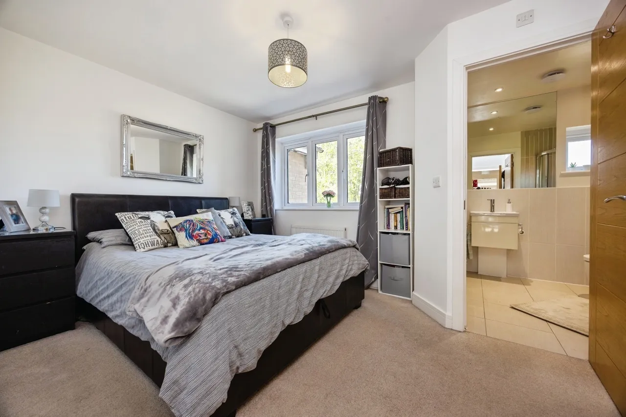 Jacobs Green, Guildford, GU1, photo 5