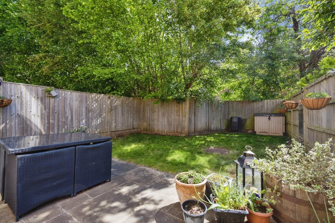 Jacobs Green, Guildford, GU1, photo 12