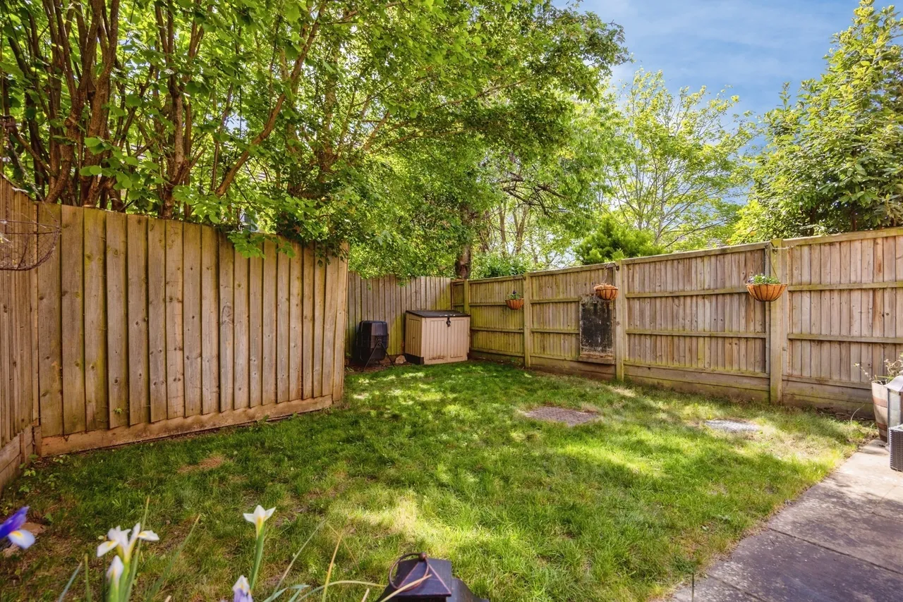 Jacobs Green, Guildford, GU1, photo 6