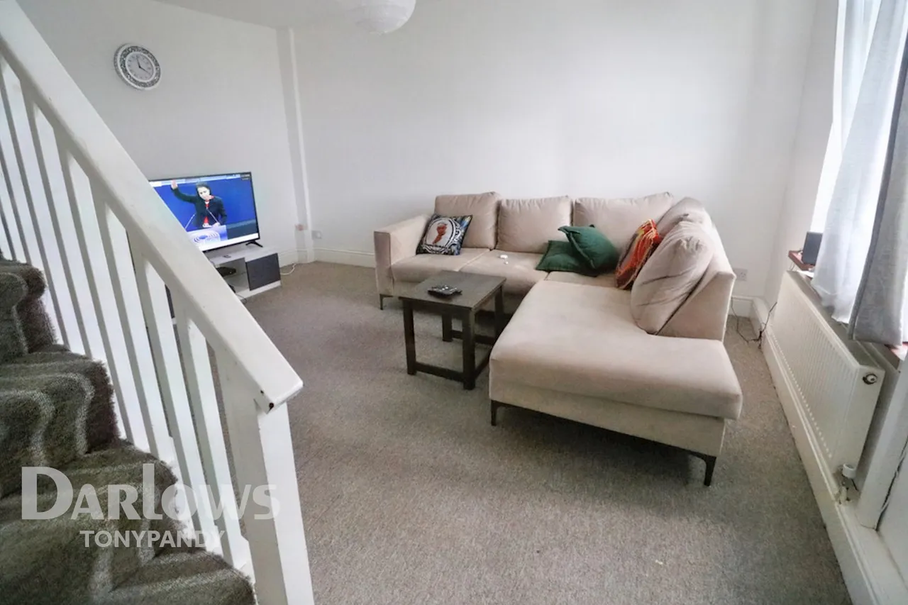 Railway Terrace, Penygraig, CF40, photo 3