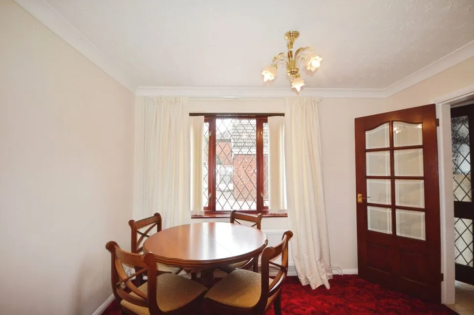 Quorn Drive, Chesterfield, Derbyshire, S40, photo 9
