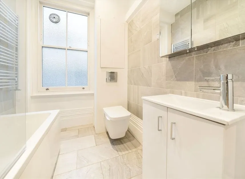 Gray's Inn Road, Bloomsbury, WC1X, photo 6