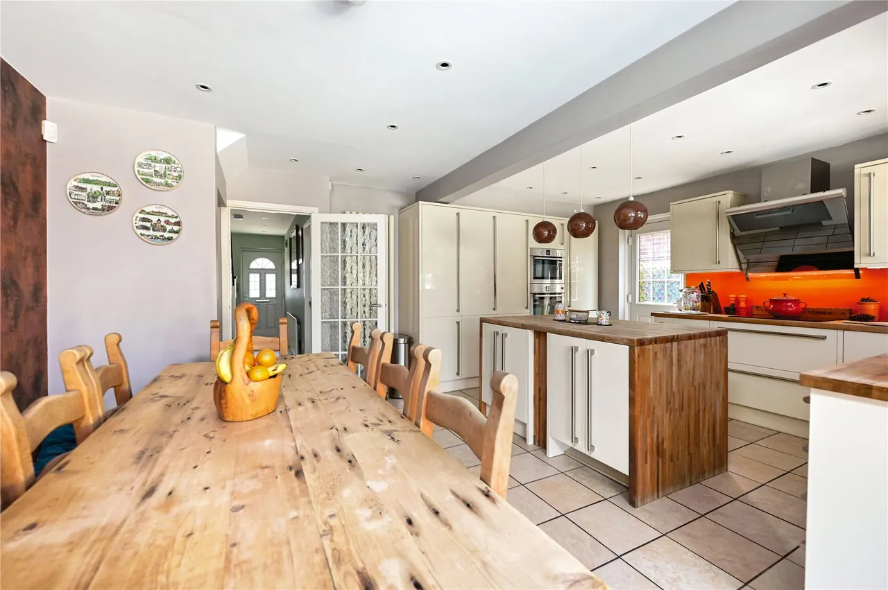 Coolgardie Road, Ashford, TW15, photo 10