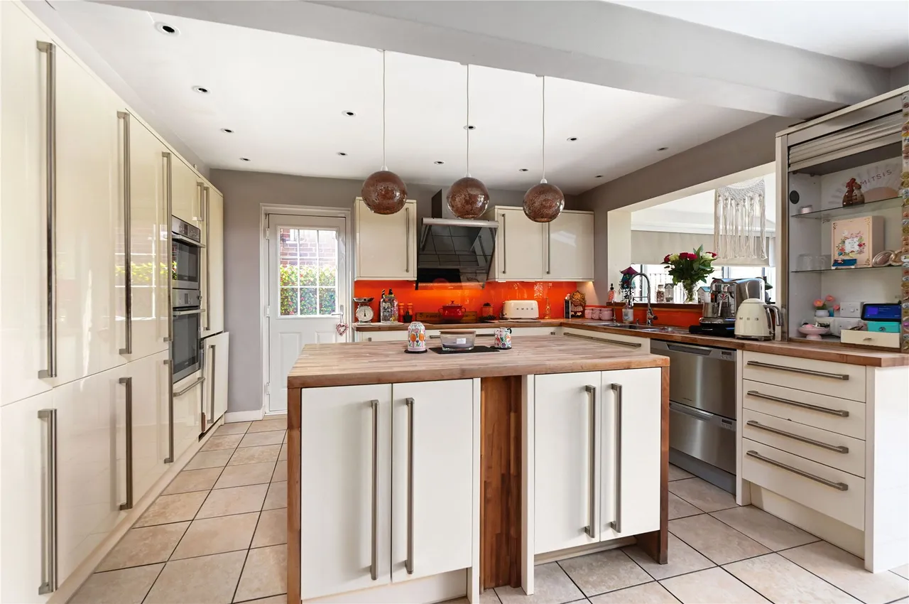 Coolgardie Road, Ashford, TW15, photo 6