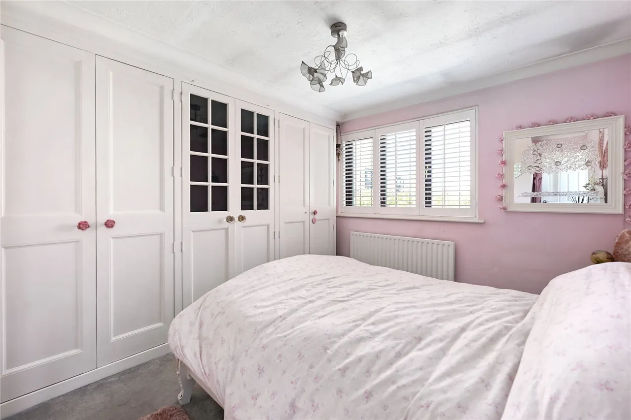 Coolgardie Road, Ashford, TW15, photo 11