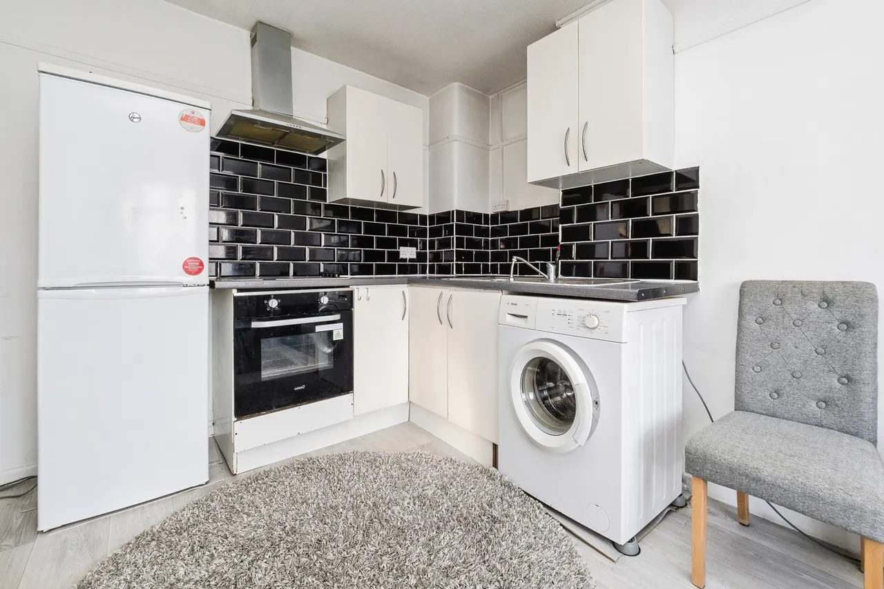 Markyate Road, Dagenham, RM8, photo 14