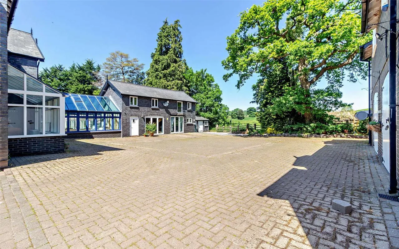 Llansoar, Caerleon, NP18, photo 39