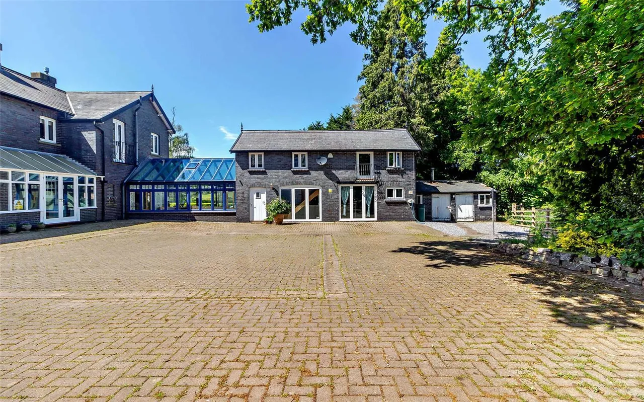 Llansoar, Caerleon, NP18, photo 41