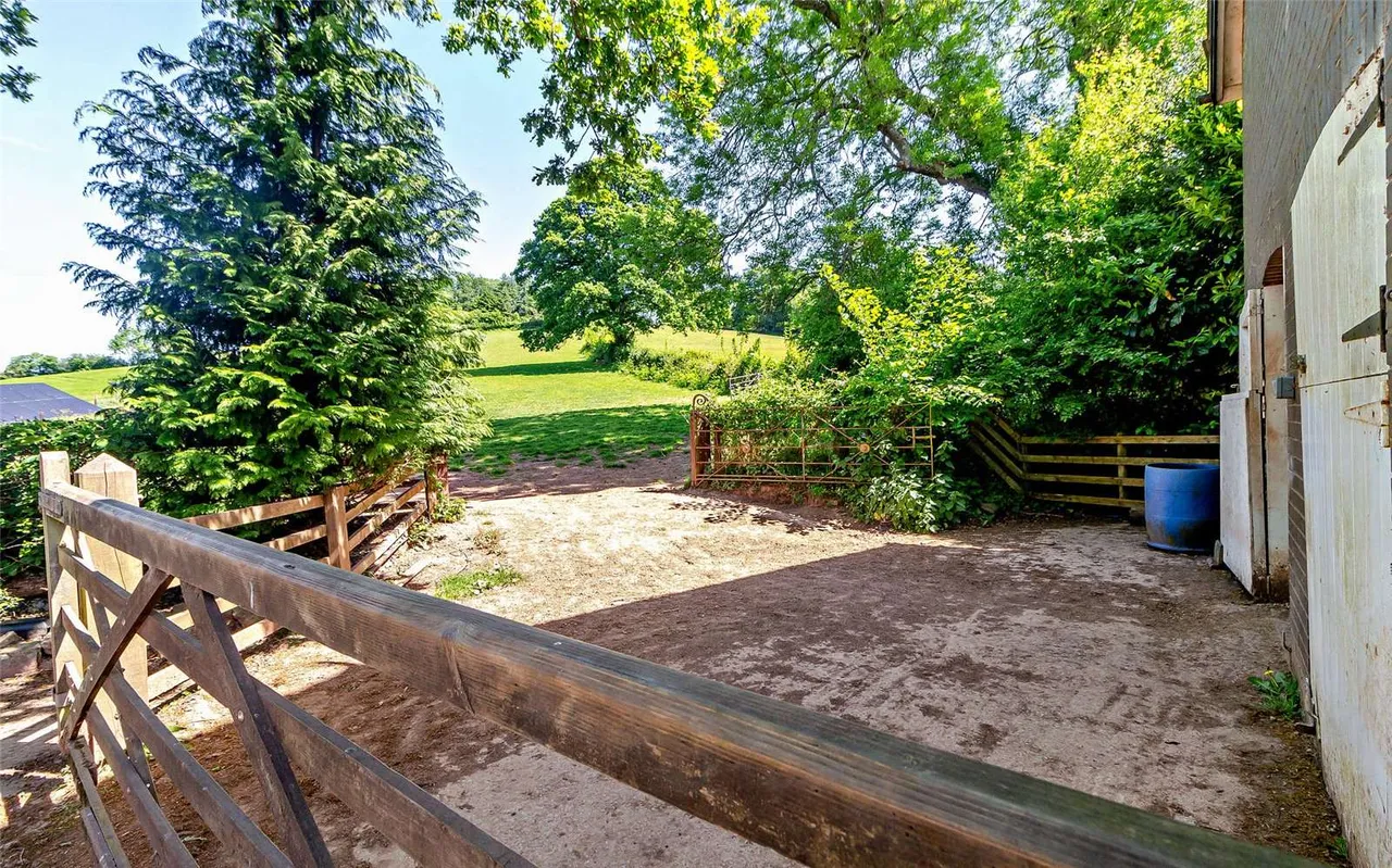 Llansoar, Caerleon, NP18, photo 40